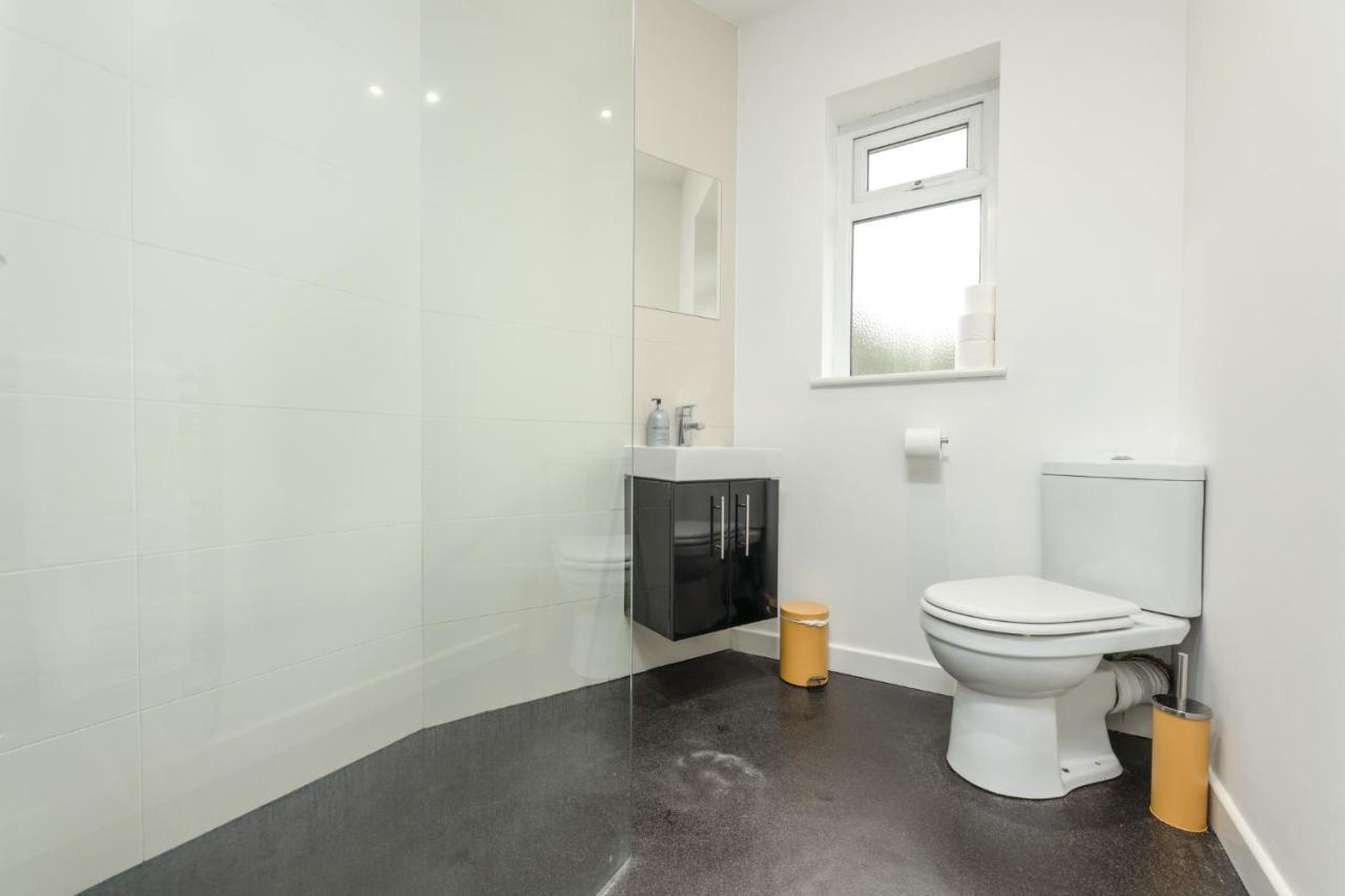Stayright- 2 Bedroom House, Centrally Located & Close Walk To City Centre Cardiff Luaran gambar