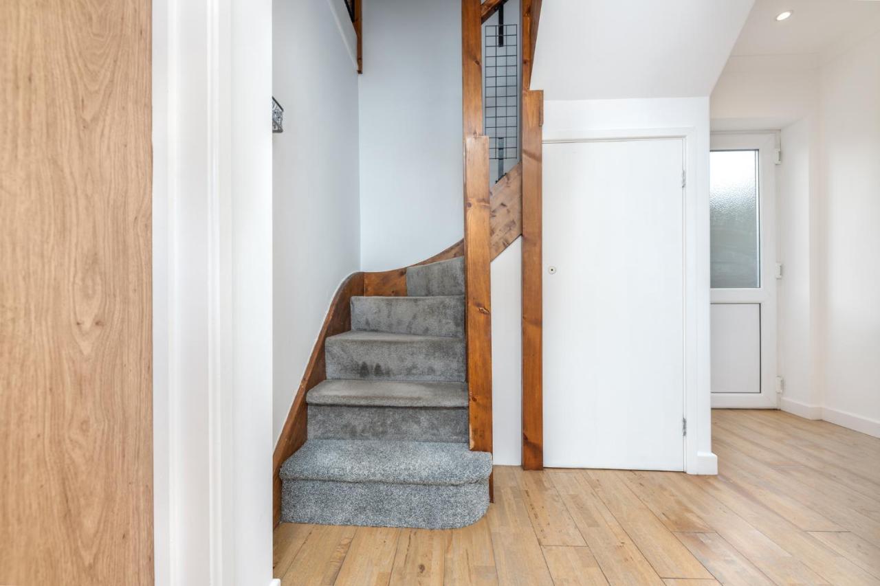 Stayright- 2 Bedroom House, Centrally Located & Close Walk To City Centre Cardiff Luaran gambar